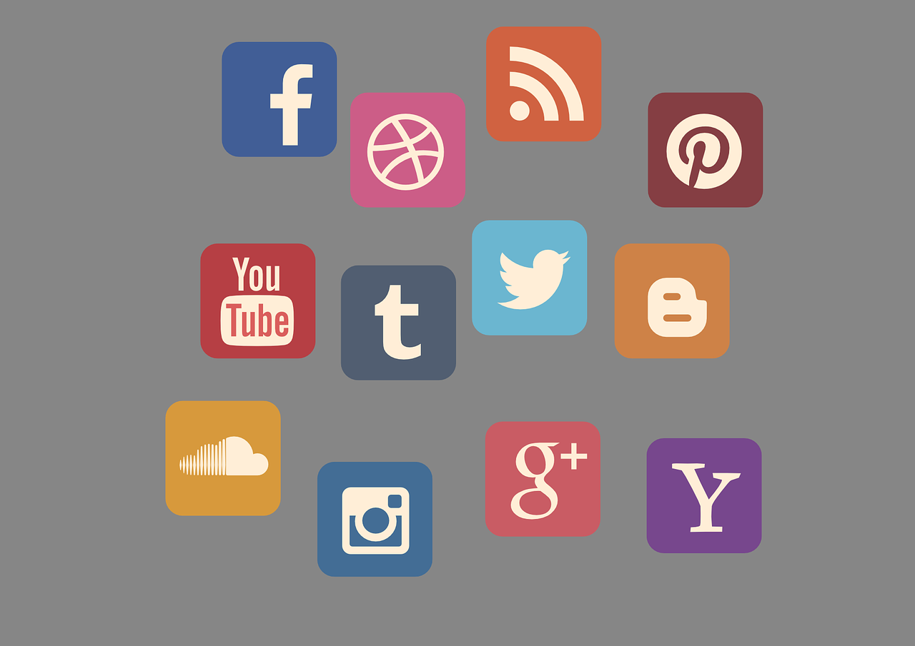 Integration von Google, Facebook und Drittanbietern